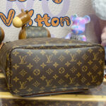 Louis Vuitton Neverfull Inside Out MM M11946 M12061